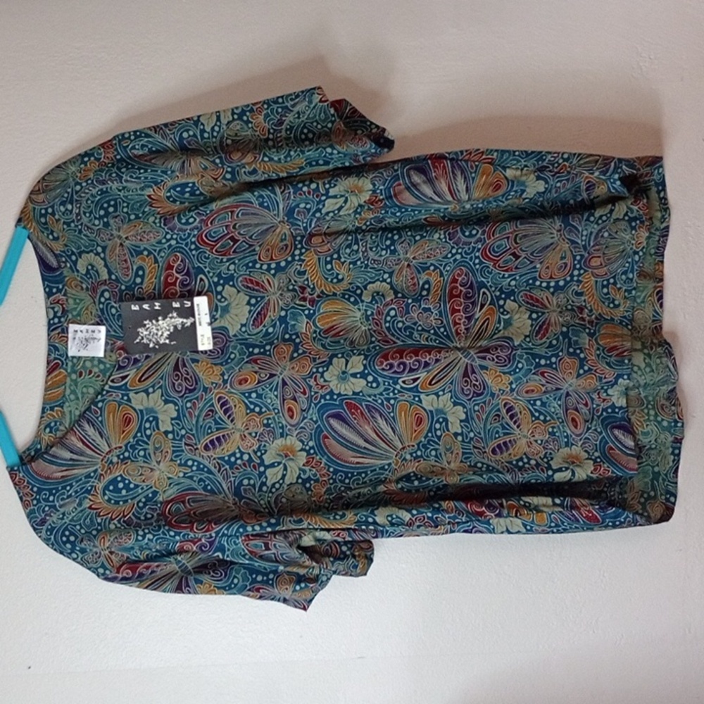 Bambu Butterfly green Short Sleeve Summer Top Size S New with Tags